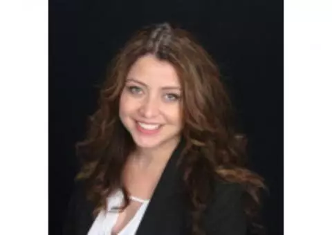 Claudia Marroquin - Farmers Insurance Agent in Palmdale, CA
