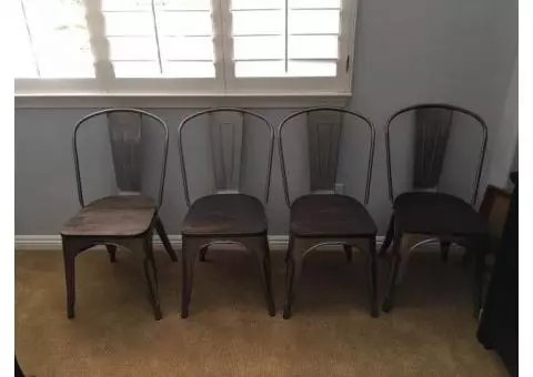 Metal retro dining room table chairs (4)