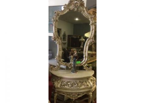 VICTORIAN STYLE MIRROR & CONSOLE TABLE